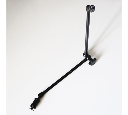Шарнирный кронштейн для фототехники Magic Arm 20" длиной 50 см (20 дюймов) с тремя шарнирами и двумя крепежными винтами диаметром 6 мм (¼ дюйма)